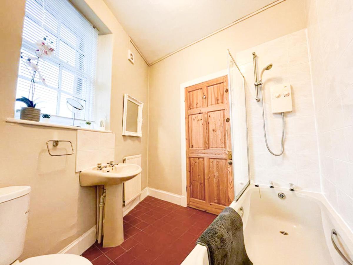 Quaint & Peaceful 1 Bed Mews Apt, West End Édimbourg